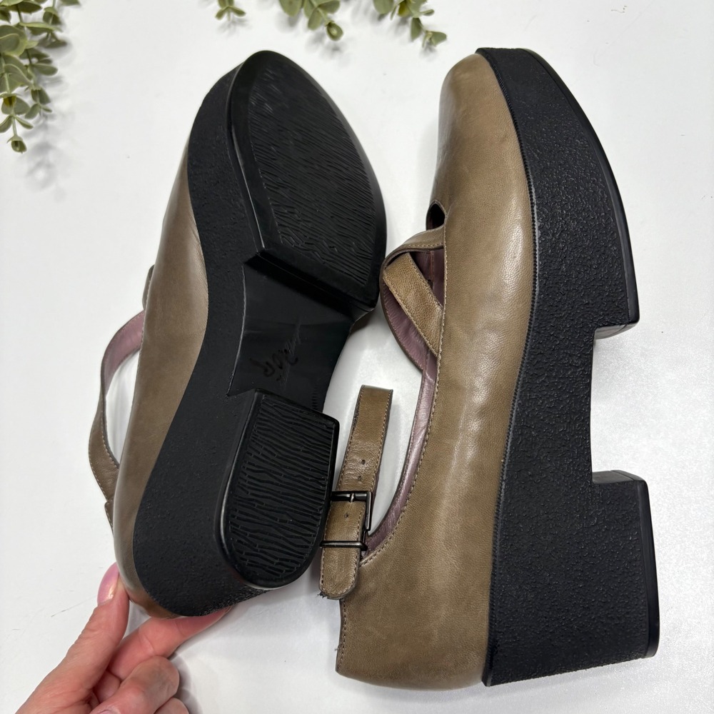 Robert Clergerie Paris Mary Jane Leather Platform Wedge Shoes Womens 8.5 - Picture 9 of 9